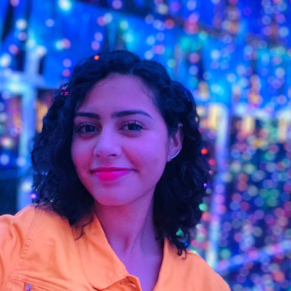 Meet your Posher, Alejandra